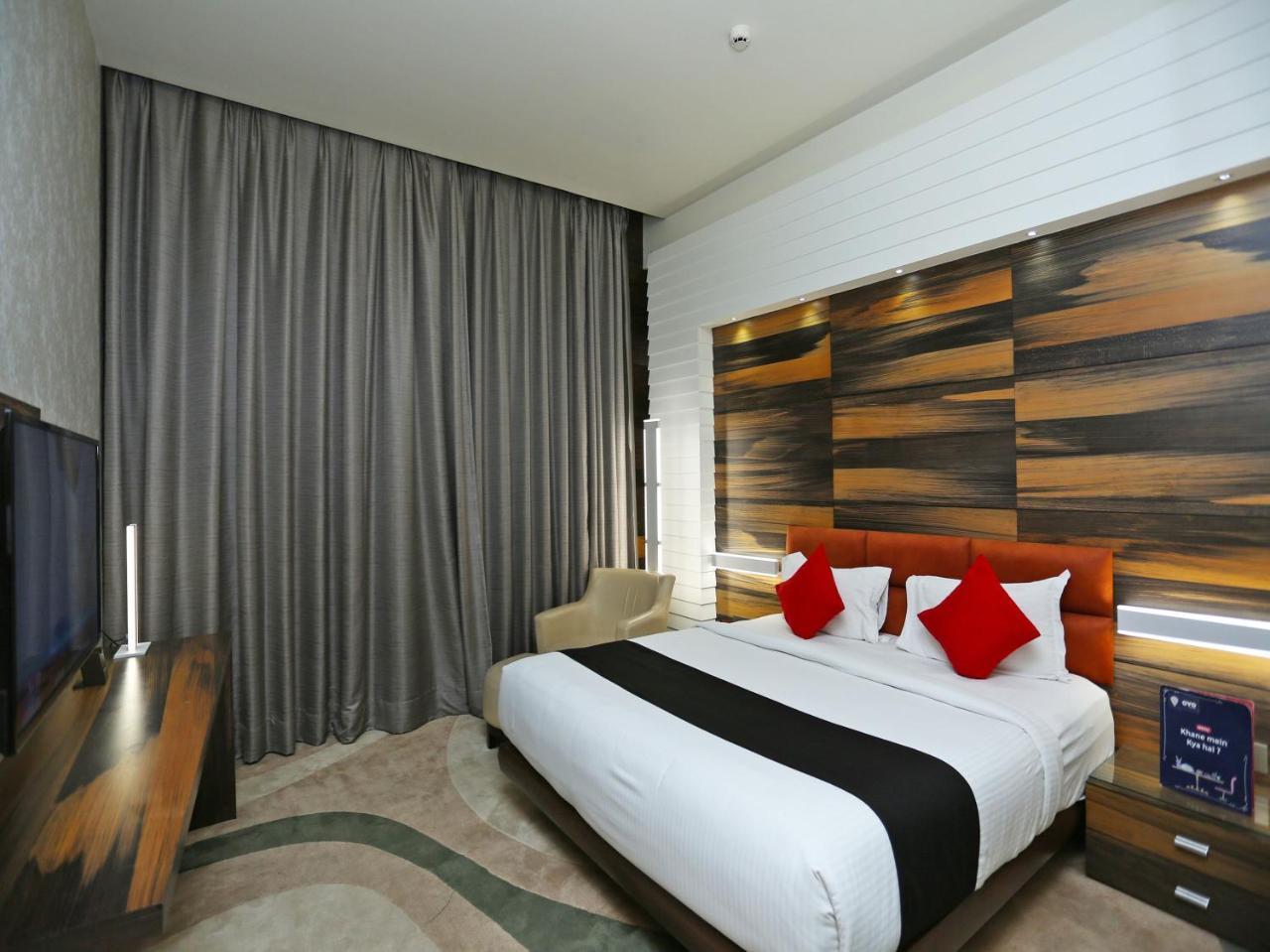 โกลเดน บลอสซัม อิมพีเรียล รีสอร์ต Hotel ลัคเนา ภายนอก รูปภาพ
