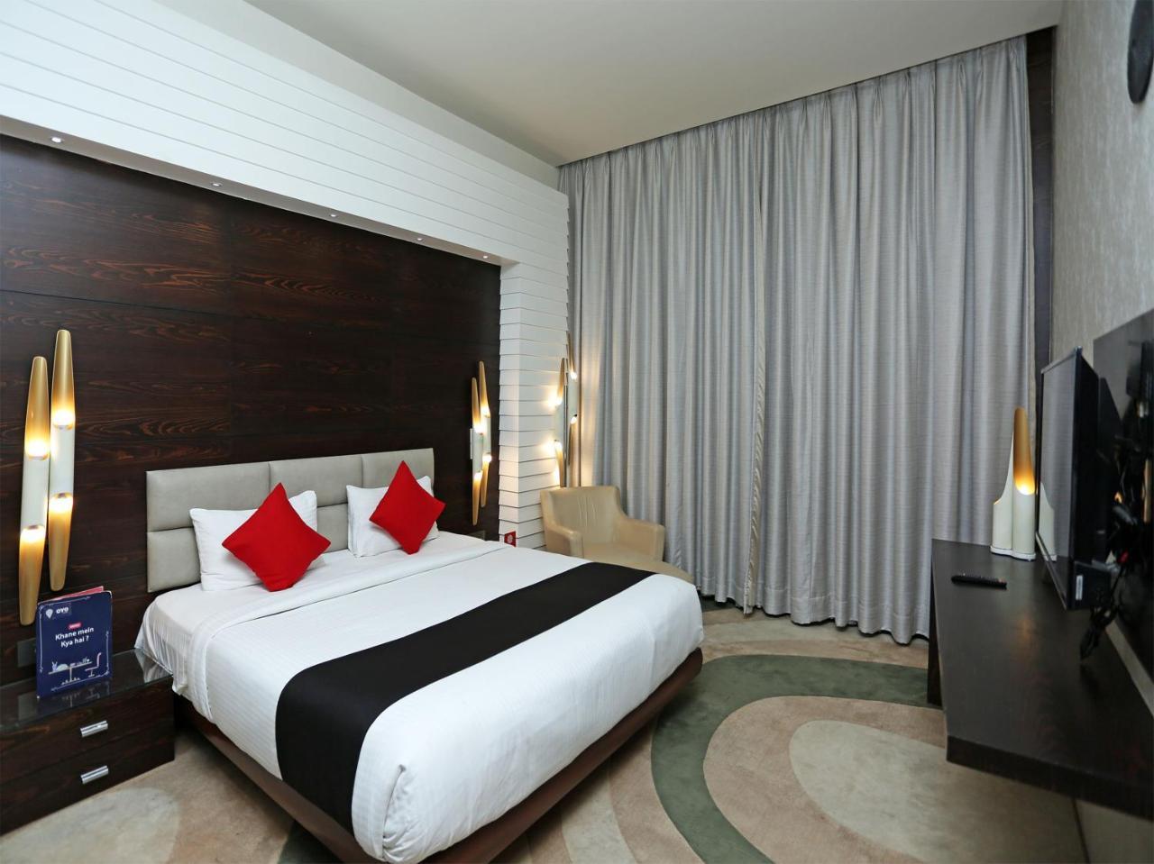 โกลเดน บลอสซัม อิมพีเรียล รีสอร์ต Hotel ลัคเนา ภายนอก รูปภาพ