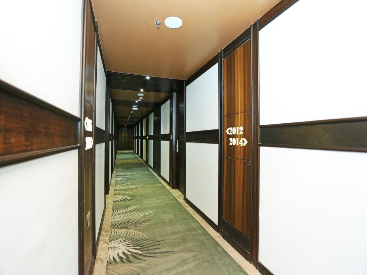 โกลเดน บลอสซัม อิมพีเรียล รีสอร์ต Hotel ลัคเนา ภายนอก รูปภาพ