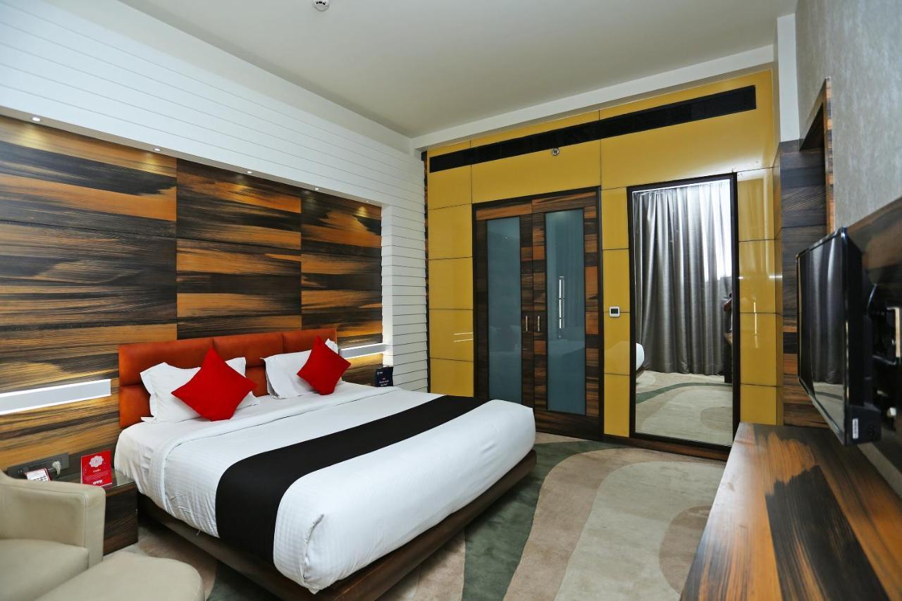 โกลเดน บลอสซัม อิมพีเรียล รีสอร์ต Hotel ลัคเนา ภายนอก รูปภาพ