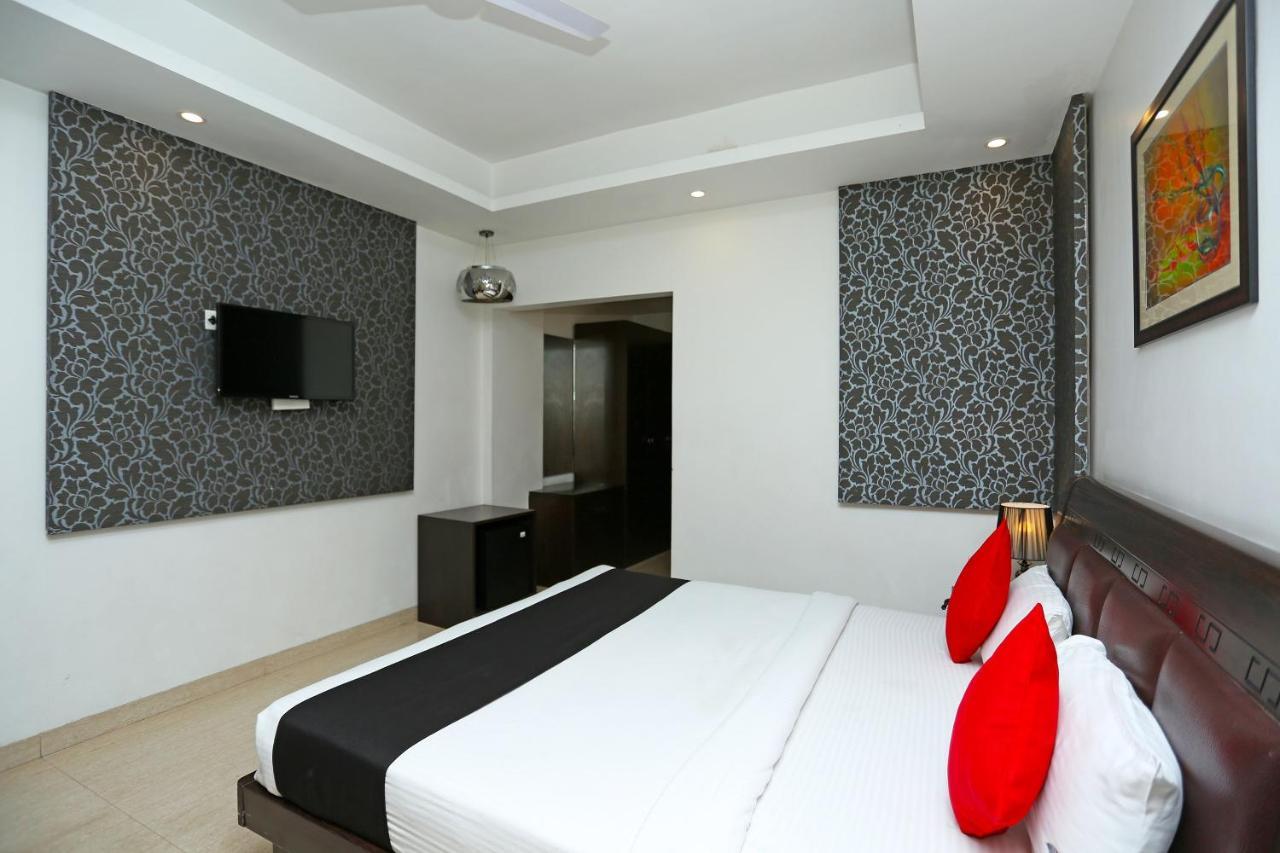 โกลเดน บลอสซัม อิมพีเรียล รีสอร์ต Hotel ลัคเนา ภายนอก รูปภาพ